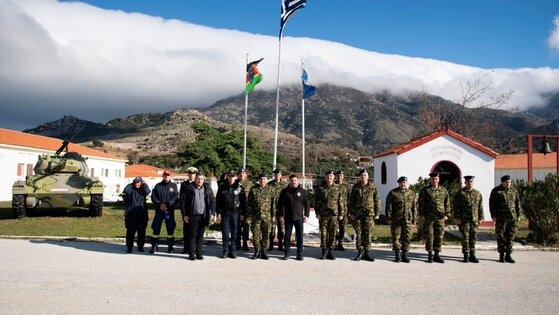 Ο κ. Χαρδαλιάς στο πλαίσιο των επισκέψεων, ενημερώθηκε από τις Διοικήσεις για επιχειρησιακά θέματα και αντάλλαξε ευχές με τα στελέχη, τους στρατεύσιμους και τους εθνοφύλακες
